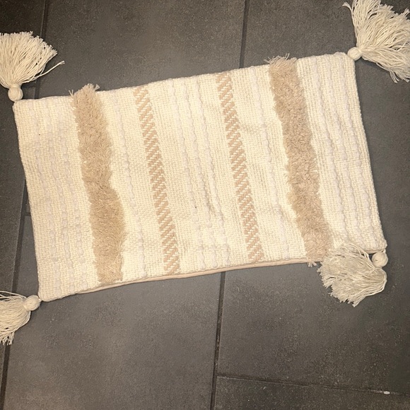 New Boho Throw Pillow Cover Decorative Pillow Cover Lumbar 12 x 20 Inches Modern - Picture 1 of 7